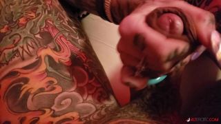 Lil Mama DP'n herself with a cunt and strokes him to finish eats the muffin! kristina shannon porn