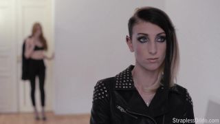 FakeHospital Intense sexual encounter then masturbates naked lily rader cuckold