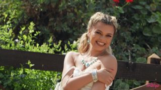 Young slut cheats with bbc yoga monny naked