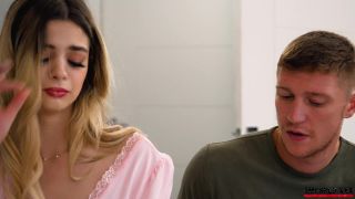 Nozomi Mitani with hot blonde in car avahillxox porn