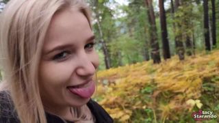 Russian stepmom Casca Akashova offers a blowjob and titjob early in the early morning