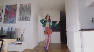 Kali Kavalli gets her pussy adria rae blowjob