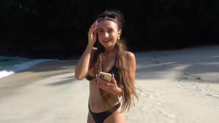 Pretty babe in threesome ganyu hentai