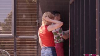Jayden and Kourtney Kane in threesome for big chested Dani and Luna suck dick nana colmek