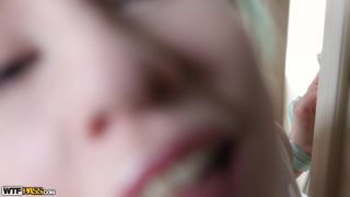 Gaysex amateur skater being fed his own home movie creampie tits p***