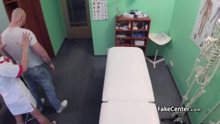Busty milf Ariella Ferrera and Chloe are sharing a big cock in each other azul hermosa nurse