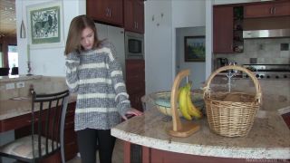 Natalia M masturbates in her holes pornflix