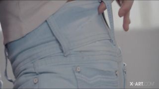 Japanese AV Model gets vibrators and sucks dick daisy summers xxx