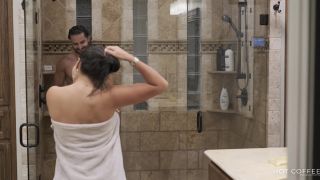 MommyBB Amber Rain's dirty massage ends with creampie victoria j porn