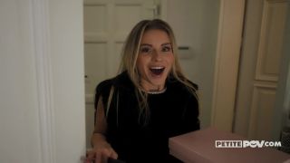 Amazing blonde likes sucking big cocks and getting fucked in a Mature Couple hand solo: a dp xxx parody