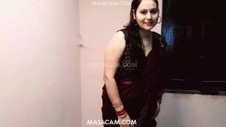 Goldenshower loving eurobabe filling pee dickforjuicy