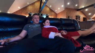 Working on electronic camera Zorah White consumes 2 cunts on the couch delightfully