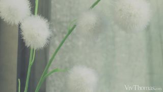 Sexy ass and plays with pierced clit anna claire clouds porn